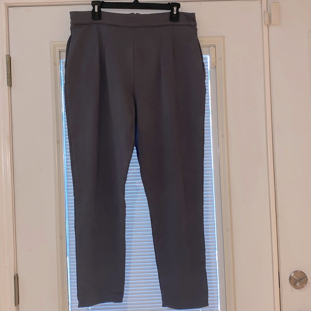 Gray Women's Skinny Pants - Classic Tailored Fit